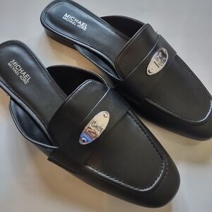 Michael Kors women's shoes size 7.5us